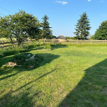 L'Ote De Brekilien Vila Saint-Malon-sur-Mel Exterior foto